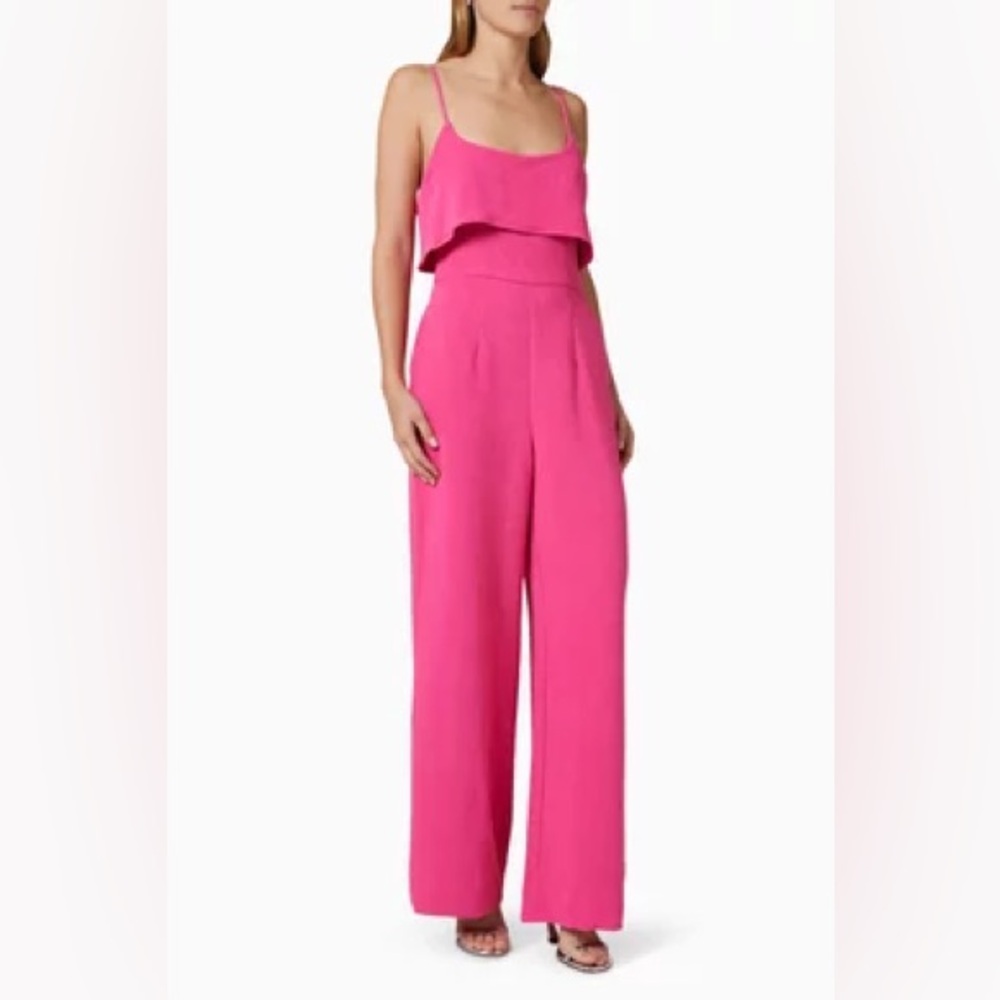 NWT Elliatt Witness Jumpsuit Pink Crepe Sleeveless‎ Straight Leg XS Barbiecore
